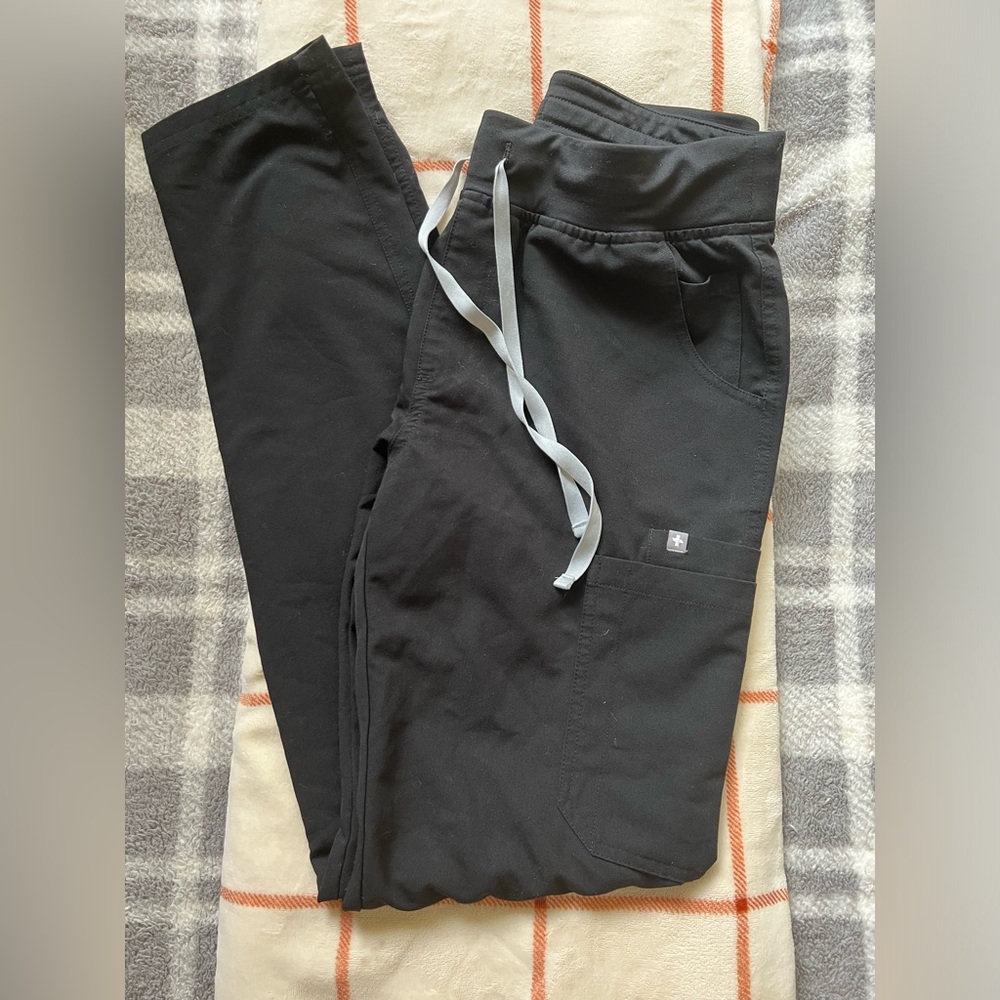 FIGS Yola Skinny Scrub Pants 2.0